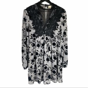 ENTRO Gray and Black Floral Mini Dress